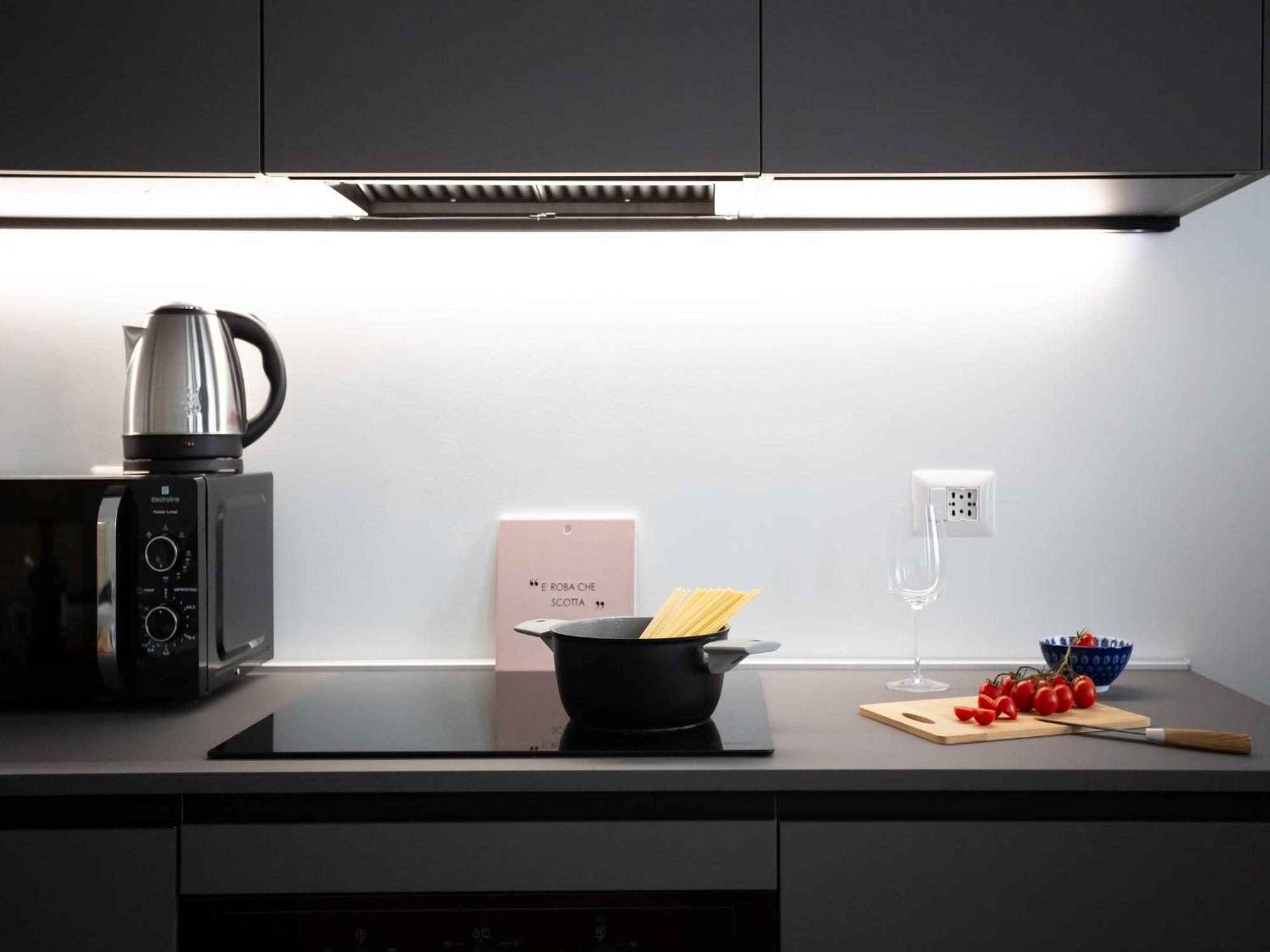 The Best Rent - Modern One Bedroom Apartment In San Babila Milano Eksteriør billede