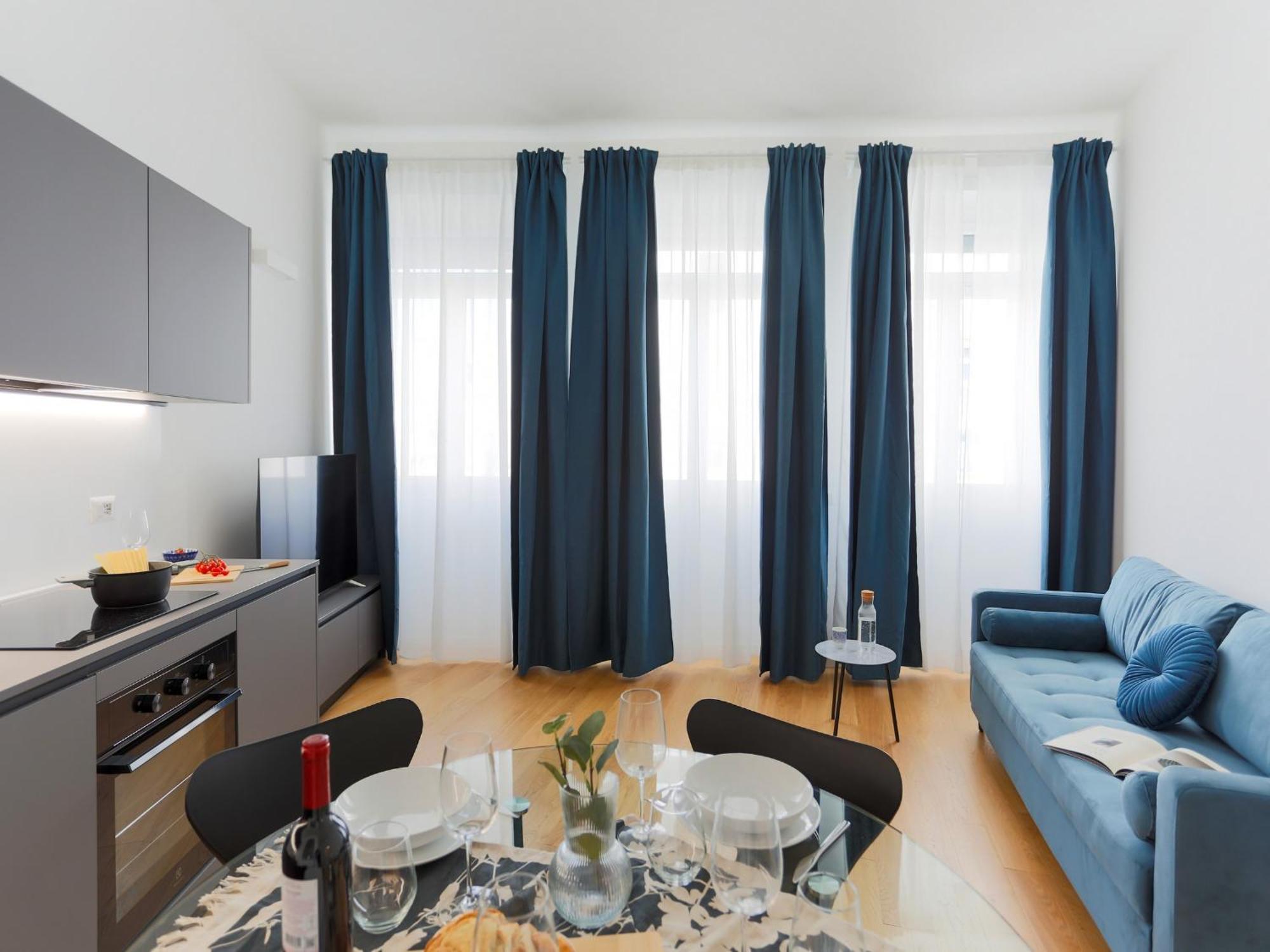 The Best Rent - Modern One Bedroom Apartment In San Babila Milano Eksteriør billede